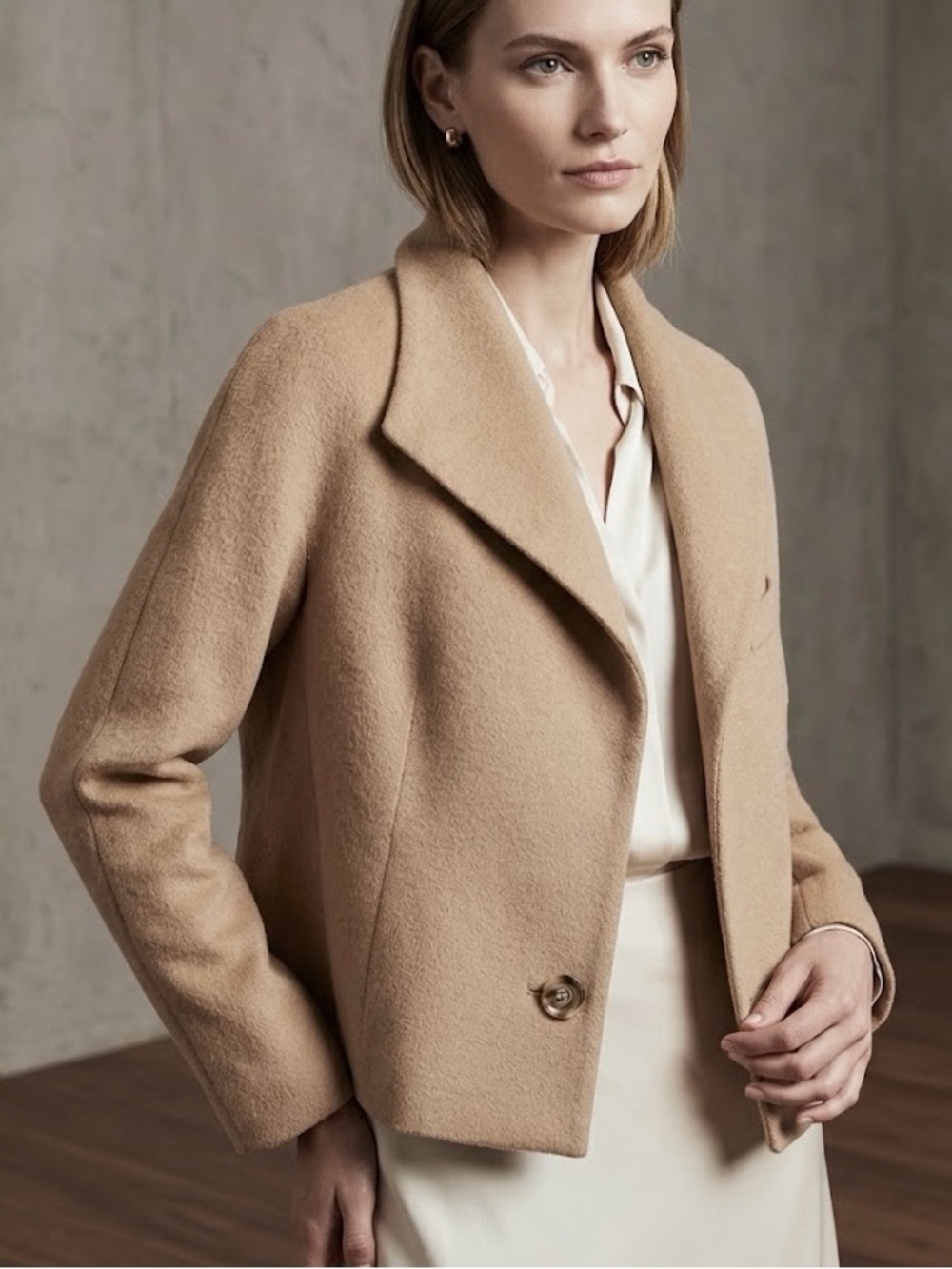 Max Mara Italy 100% Camelwool Cropped Single Breasted Jacket Blazer US 10 - Picture 2 of 16